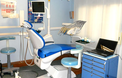Studio Dentistico Ambulatorio Dentistico DentaLab