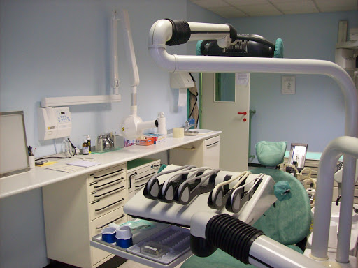 Studio Dentistico Centro Medico Dentistico Narco