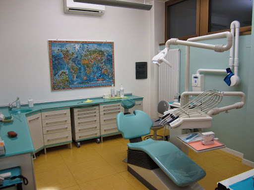 Studio Dentistico STUDIO DENTISTICO PRAMSTRALLER