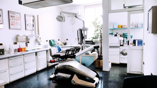 Studio Dentistico Dott. Ivan Scalzo, Dentista