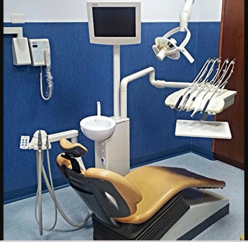Studio Dentistico Dr. Raffaele Izzo, Dentista