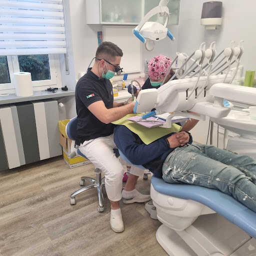 Studio Dentistico Dental Studio logo