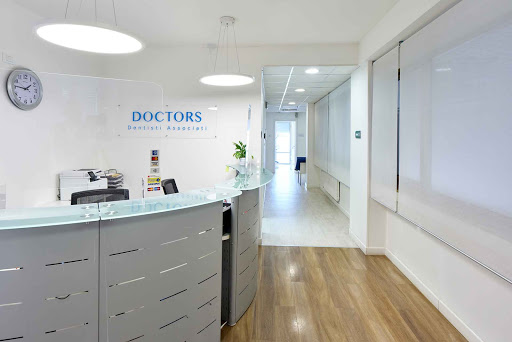 Studio Dentistico DOCTORS Dentisti Associati