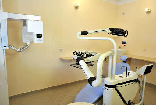 Studio Dentistico Michele Dr. Magni