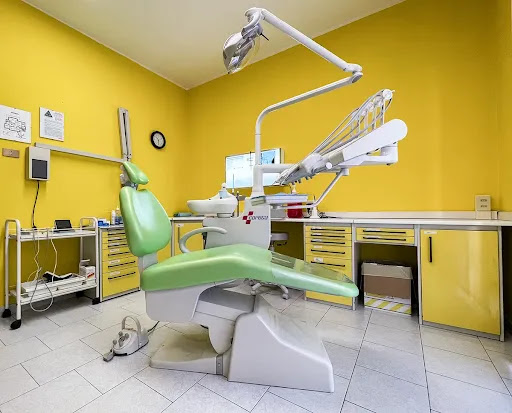 Studio Dentistico A.D.C. Polimedica logo