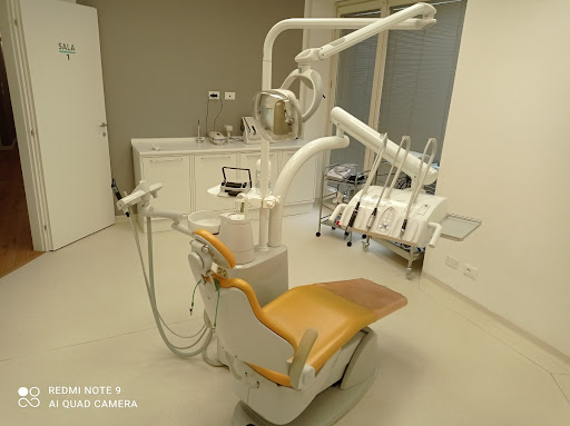 Studio Dentistico Studio dentistico ALBADENT