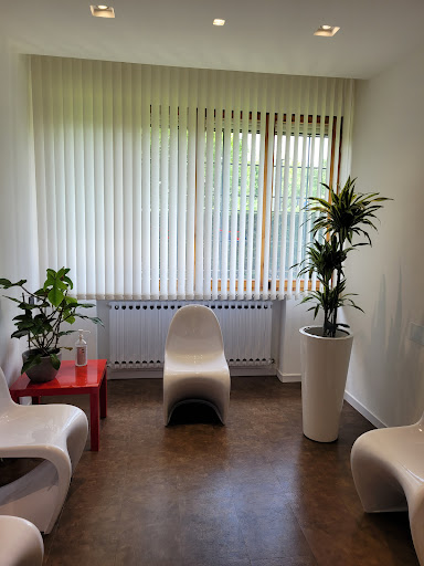 Studio Dentistico POLIAMBULATORIO AVANT