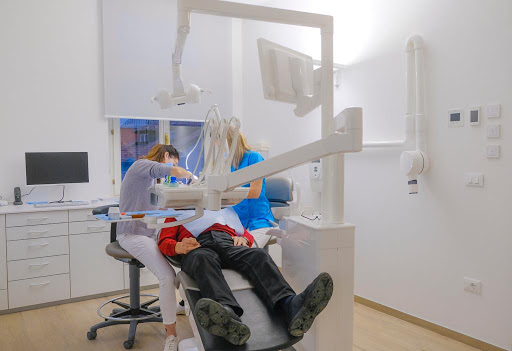 Studio Dentistico DR.MED.DENT Astrid Klotz