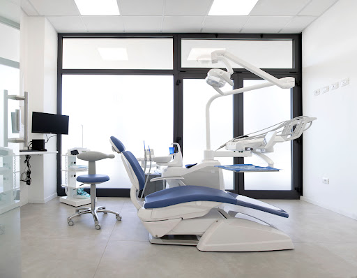 Studio Dentistico Castellani - Delia