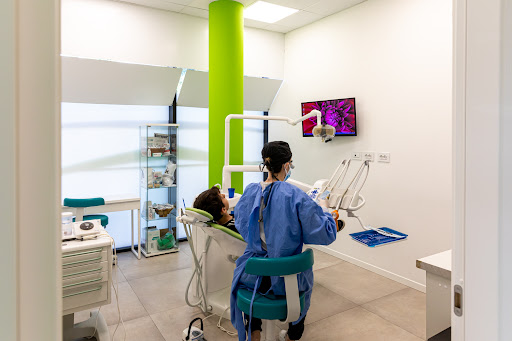 Studio Dentistico CENTRO DENTALE OASI s.r.l. logo