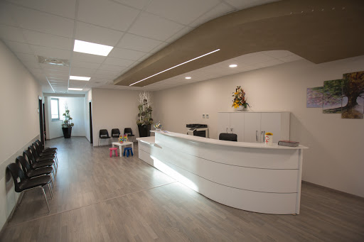 Studio Dentistico CENTRO MEDICO CARRUCESE logo