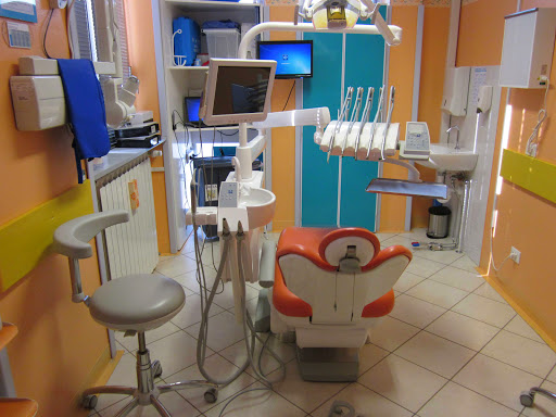 Studio Dentistico Centro Medico Valceresio