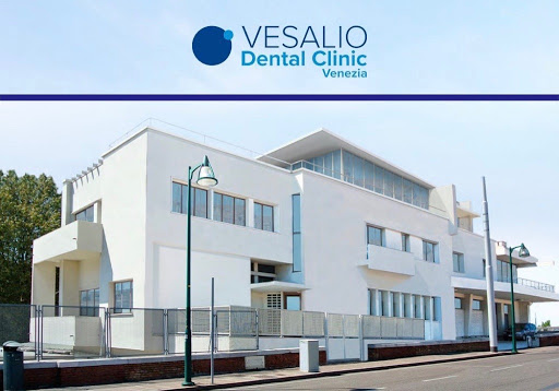 Studio Dentistico Vesalio Dental Clinic