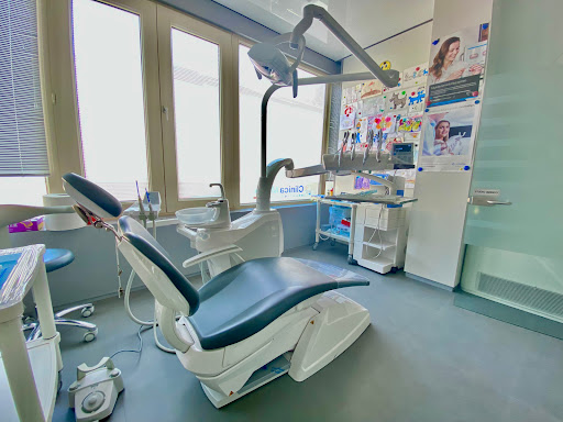 Studio Dentistico Clinica Medix logo