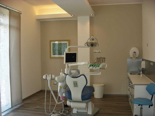 Studio Dentistico Clinica dentale Oris Medica logo