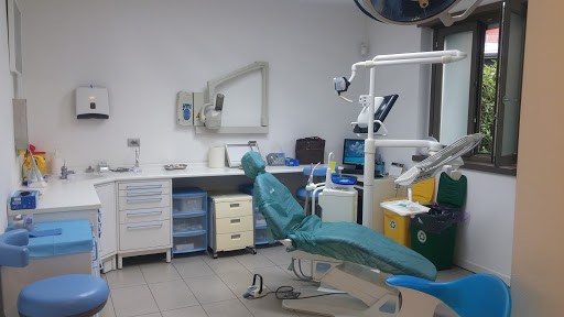 Studio Dentistico Clinica Vittoria-Odontoiatria