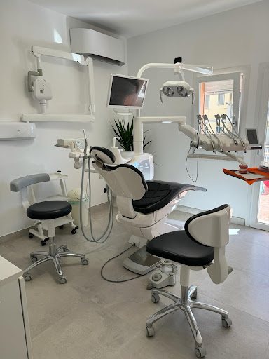 Studio Dentistico Crown Dental Center