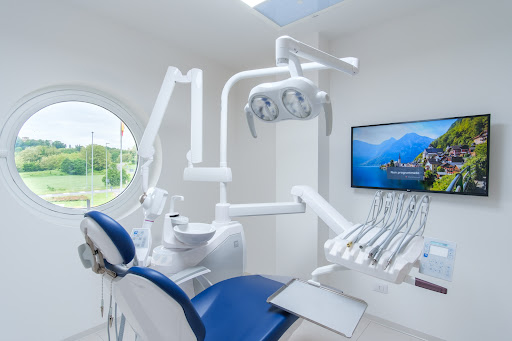 Studio Dentistico Dental Hub logo