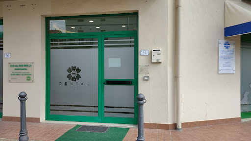 Studio Dentistico Dental Studio Dott.ssa Dea Molla