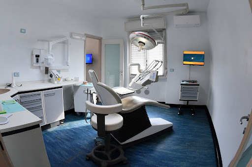 Studio Dentistico Dott.Donadelli & C.