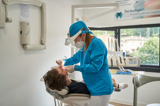 Studio Dentistico Dott. Alessandro Gentili (Siena)
