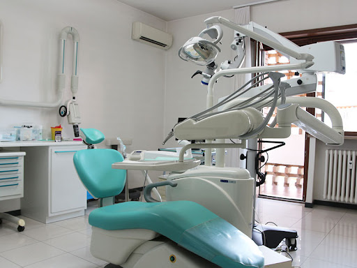 Studio Dentistico Dentista Caluso