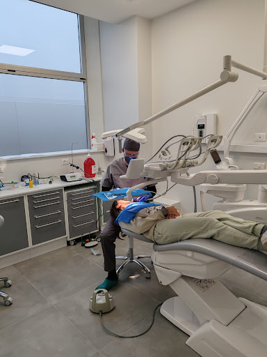 Studio Dentistico Dott. Luis logo