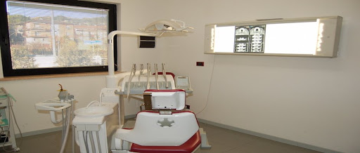 Studio Dentistico Famà