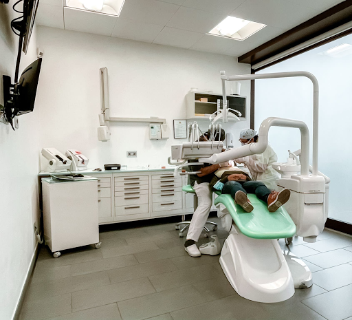 Studio Dentistico Il Centro Dentale Sas logo