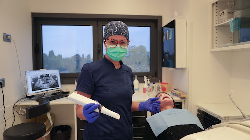 Studio Dentistico Io Sorrido logo