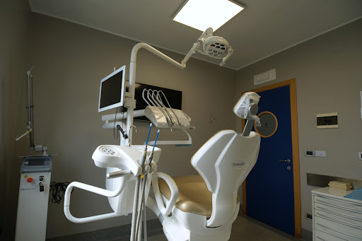 Studio Dentistico Medicenter Ronchi logo