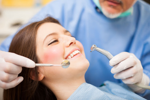 Studio Dentistico Centro Dentistico Poliedro