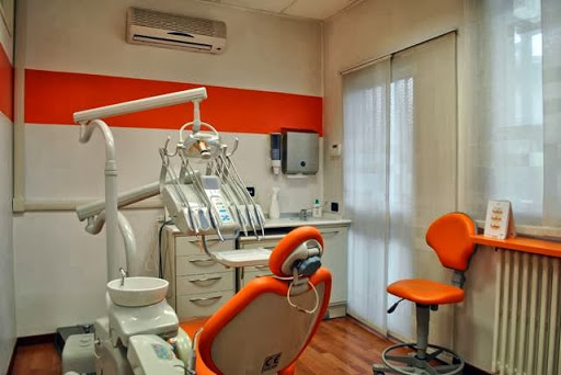 Studio Dentistico OdontoStomatologico+