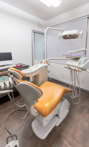 Studio Dentistico Ottoboni Dental Clinic