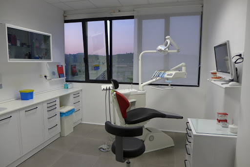 Studio Dentistico Dental Care