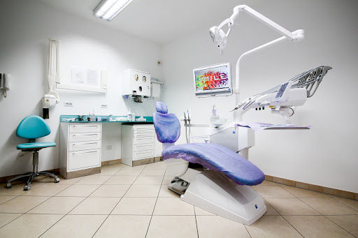 Studio Dentistico STUDIO DENTISTICO CARUSO TROIANO
