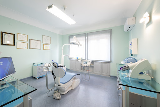 Studio Dentistico Dell'Olmo logo