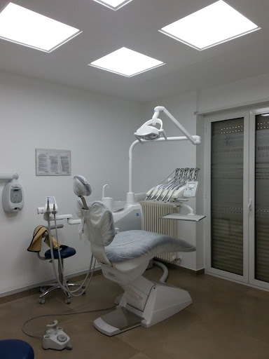 Studio Dentistico STUDIO DENTISTICO ABBASCIANO logo