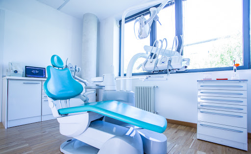 Studio Dentistico CMD di Corradi Marco logo