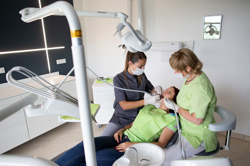 Studio Dentistico De Simone A. Conte