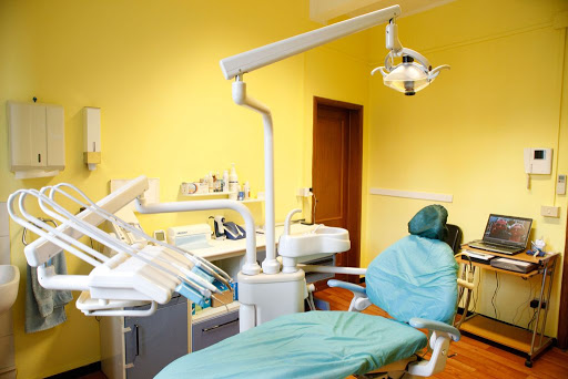 Studio Dentistico Dott. Decanini Dario