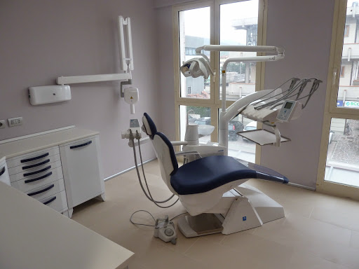 Studio Dentistico Centro Medico logo