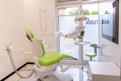 Studio Dentistico Centro Odontoiatrico Tubia