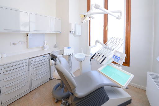 Studio Dentistico Bevilacqua Dott. Franco