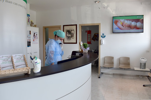 Studio Dentistico Veneta Medicale logo