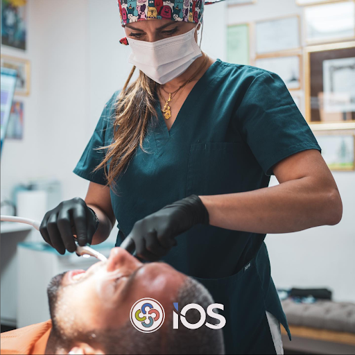 Studio Dentistico IOS logo