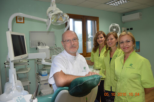 Studio Dentistico Dr. Resci Roberto Dentista logo