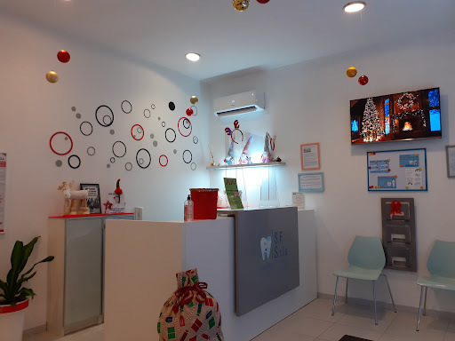 Studio Dentistico S.F. La Fabbrica del sorriso