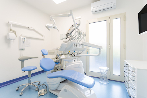 Studio Dentistico Istituto Odontoiatrico Versilia