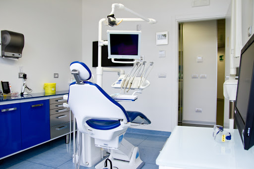 Studio Dentistico Amicodentista - Amicomedico logo